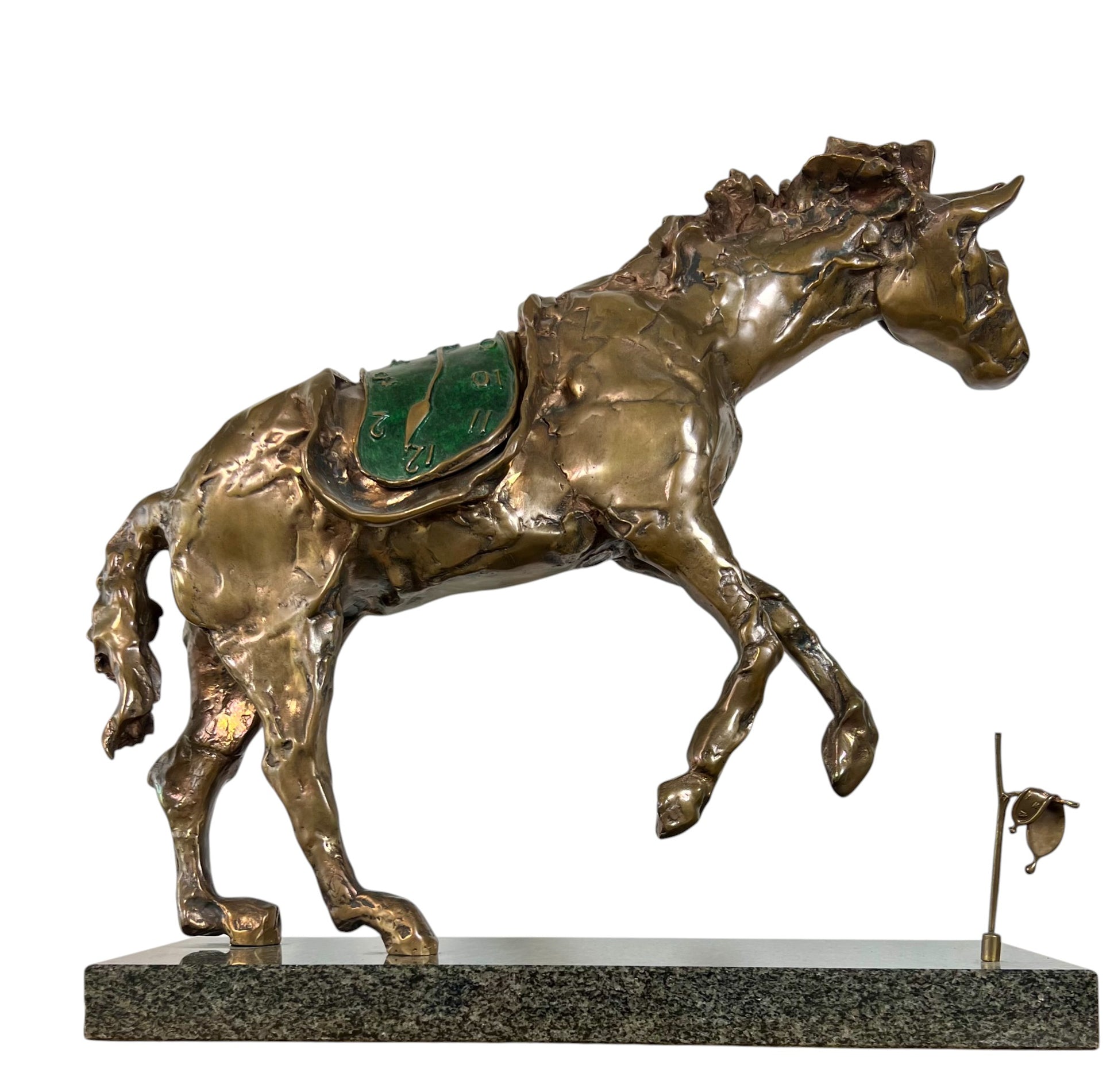 Bronzeskulptur „Horse Saddled with Time“ von Salvador Dalí mit schmelzender Uhr auf dem Rücken eines Pferdes